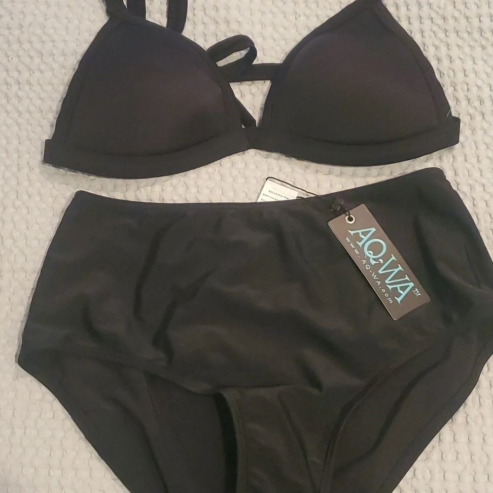 NWT AQ-WA 2 Piece Swimsuit Size L (48)